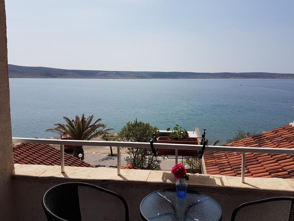 Bed And Breakfast Miramar Starigrad Paklenica Exterior photo